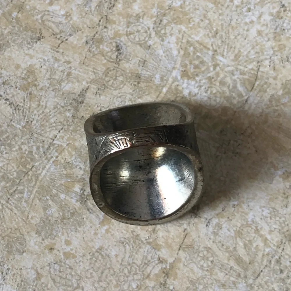 N/A silver tone